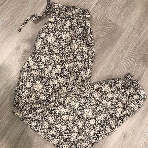 Mudd Floral Flowy Pants